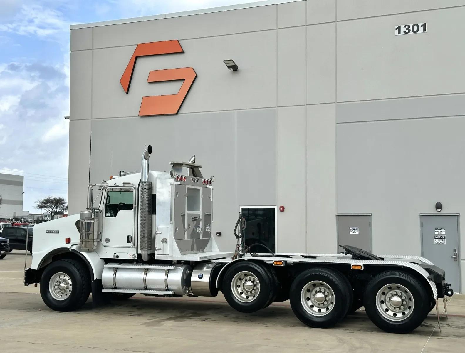 2017 Kenworth T800 in Hutchins, TX — photo 6