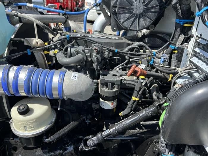 2020 Peterbilt 337 in Orlando, FL — photo 15