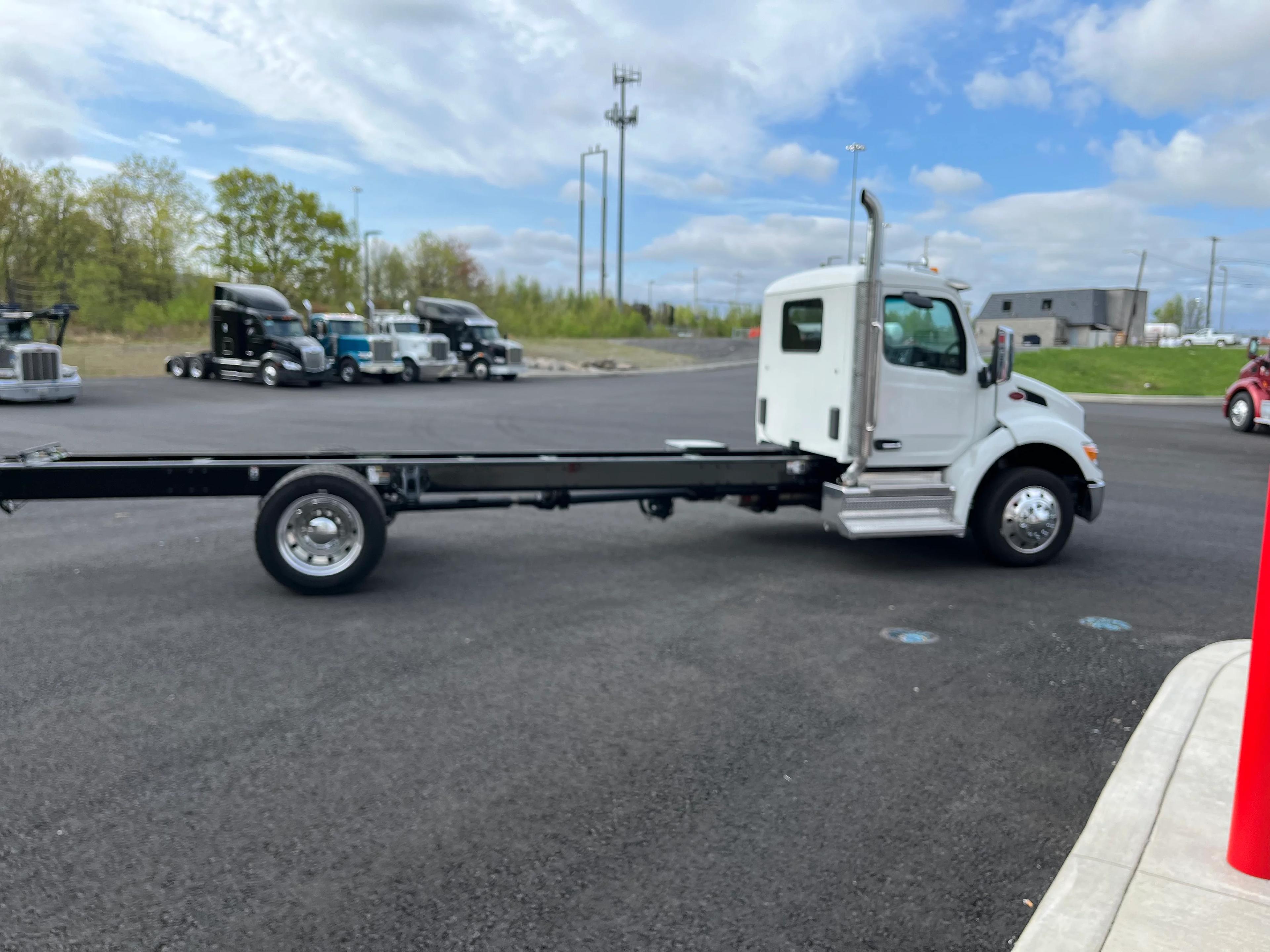 2025 Peterbilt 537 in SCRANTON, PA — photo 6