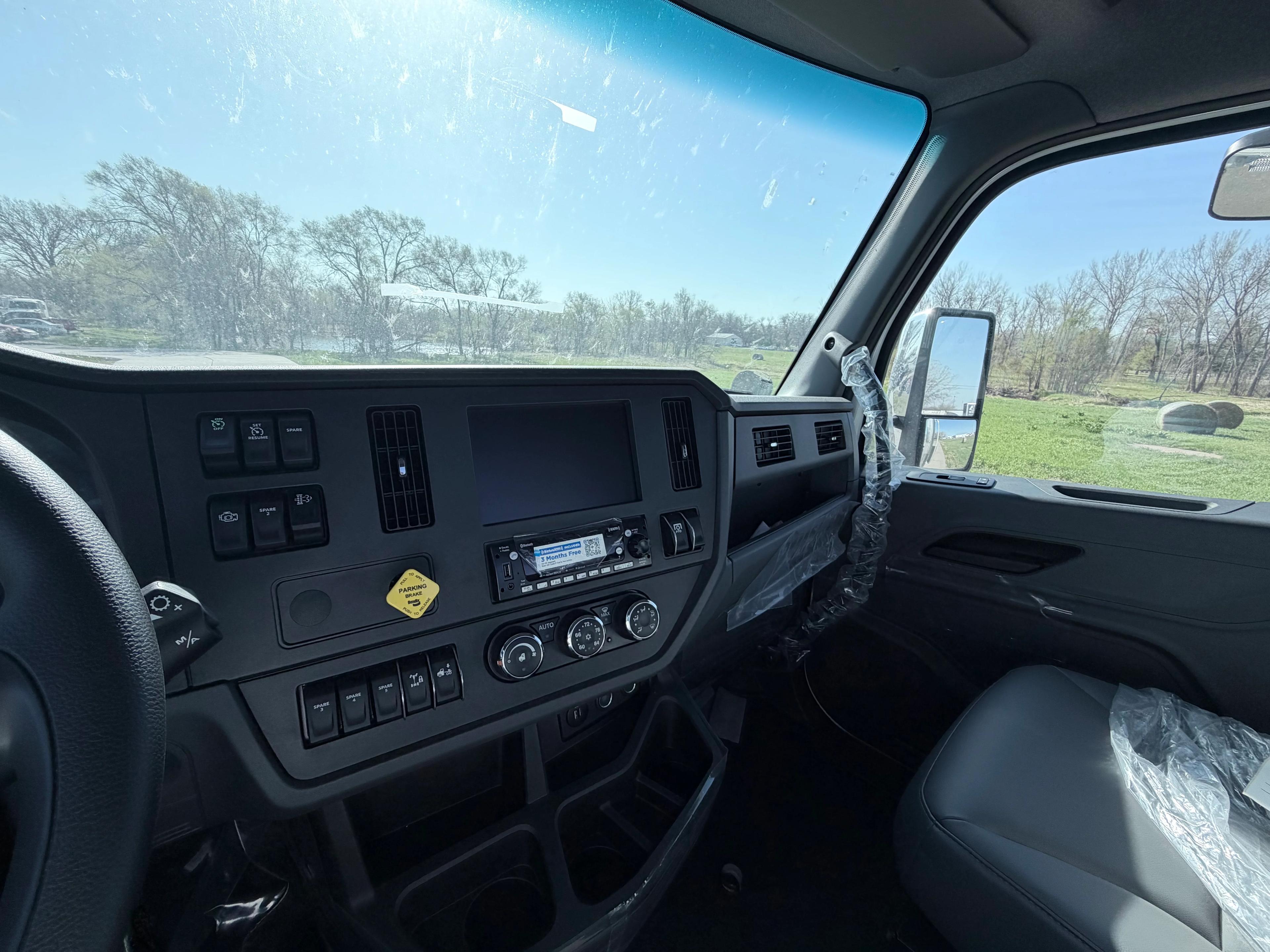 2025 Peterbilt 537 in NORFOLK, NE — photo 5