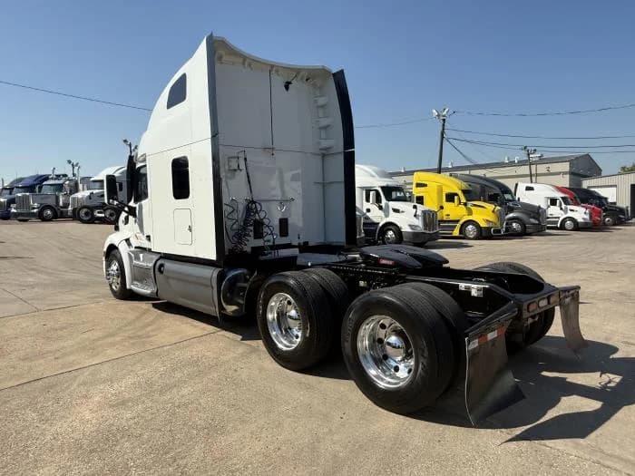 2022 Peterbilt 579 in Dallas, TX — photo 34