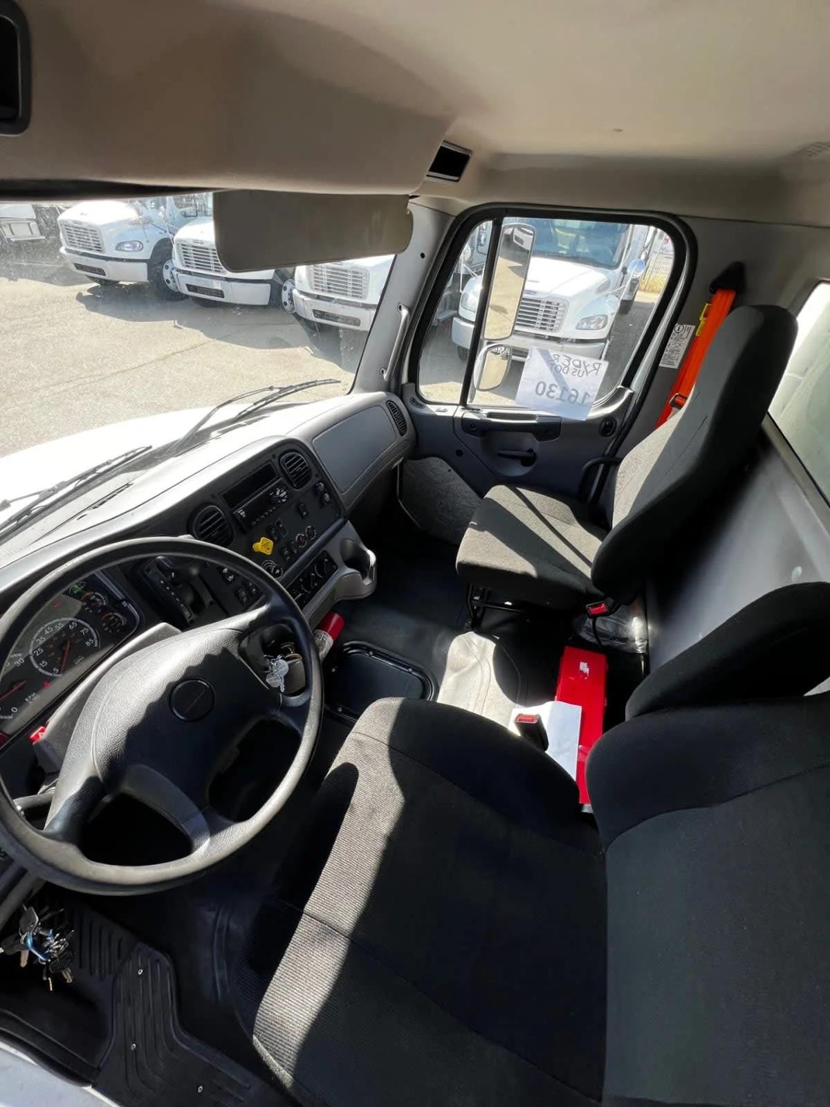 2021 Freightliner M2 106 in Fontana, CA — photo 7