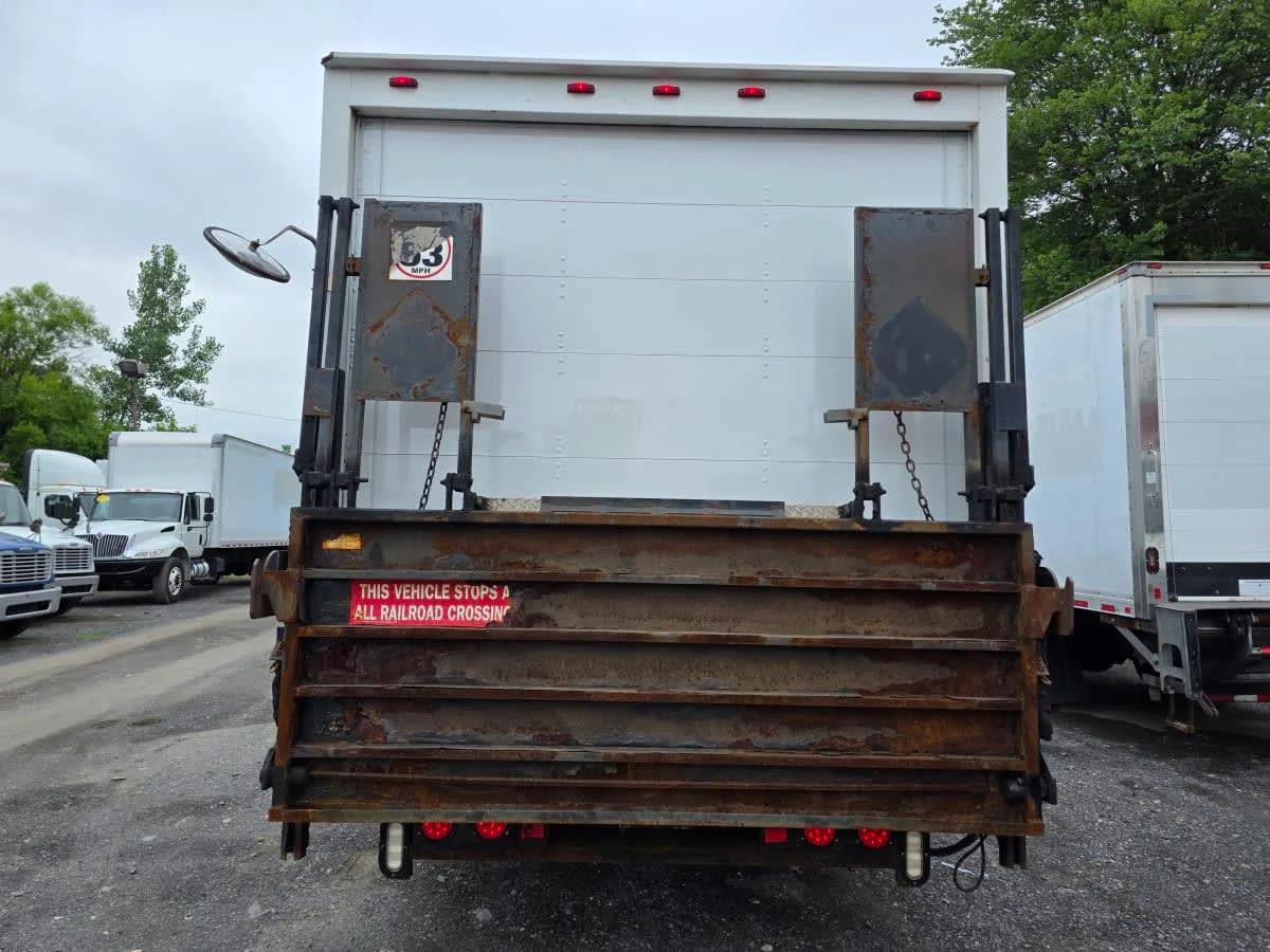 2014 Isuzu NQR in Bensalem, PA — photo 5