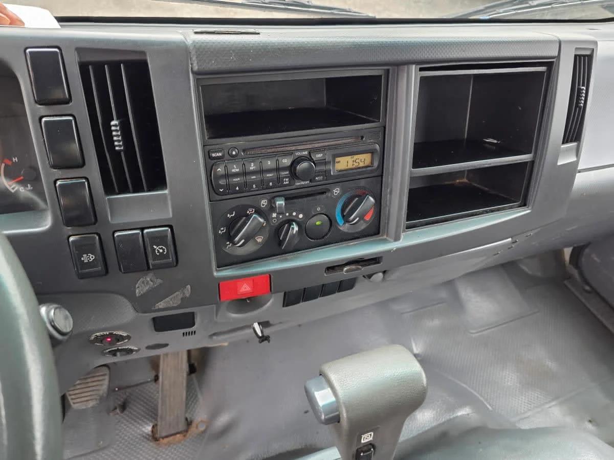 2014 Isuzu NQR in Bensalem, PA — photo 17