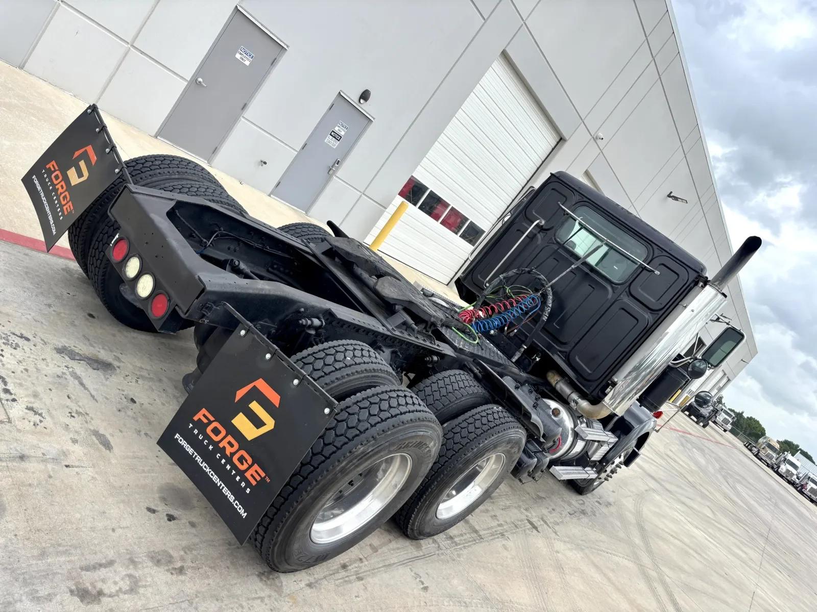 2019 Western Star 4900 in Hutchins, TX — photo 11