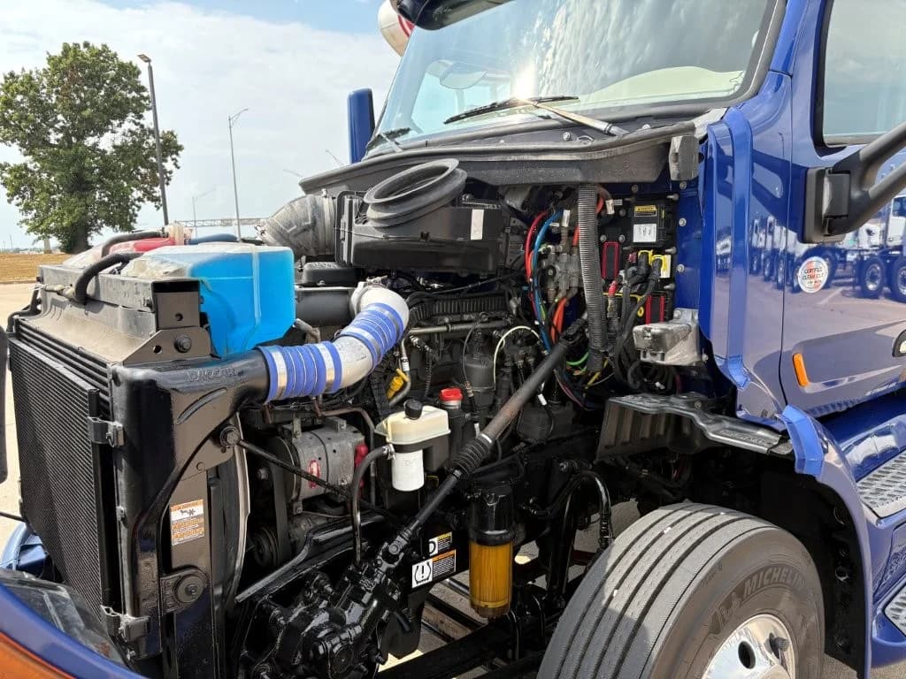 2022 Peterbilt 579 in Tallahassee, FL — photo 9