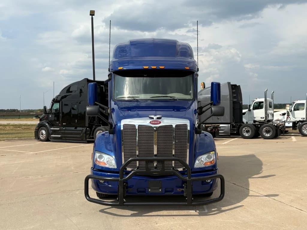 2022 Peterbilt 579 in Tallahassee, FL — photo 8