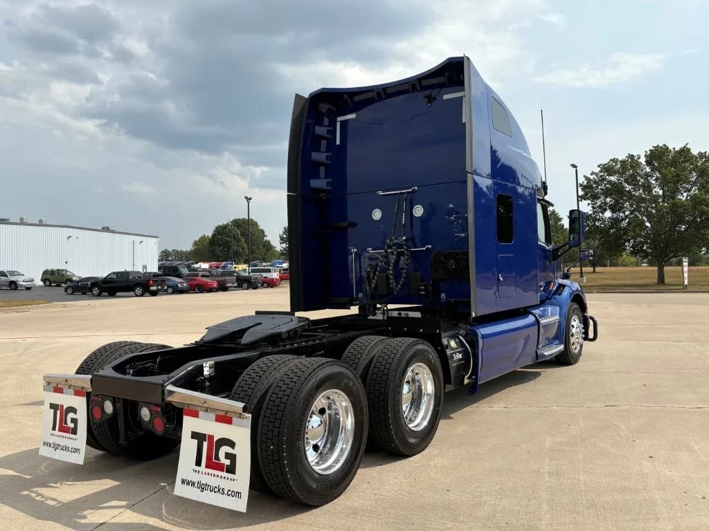 2022 Peterbilt 579 in Tallahassee, FL — photo 5