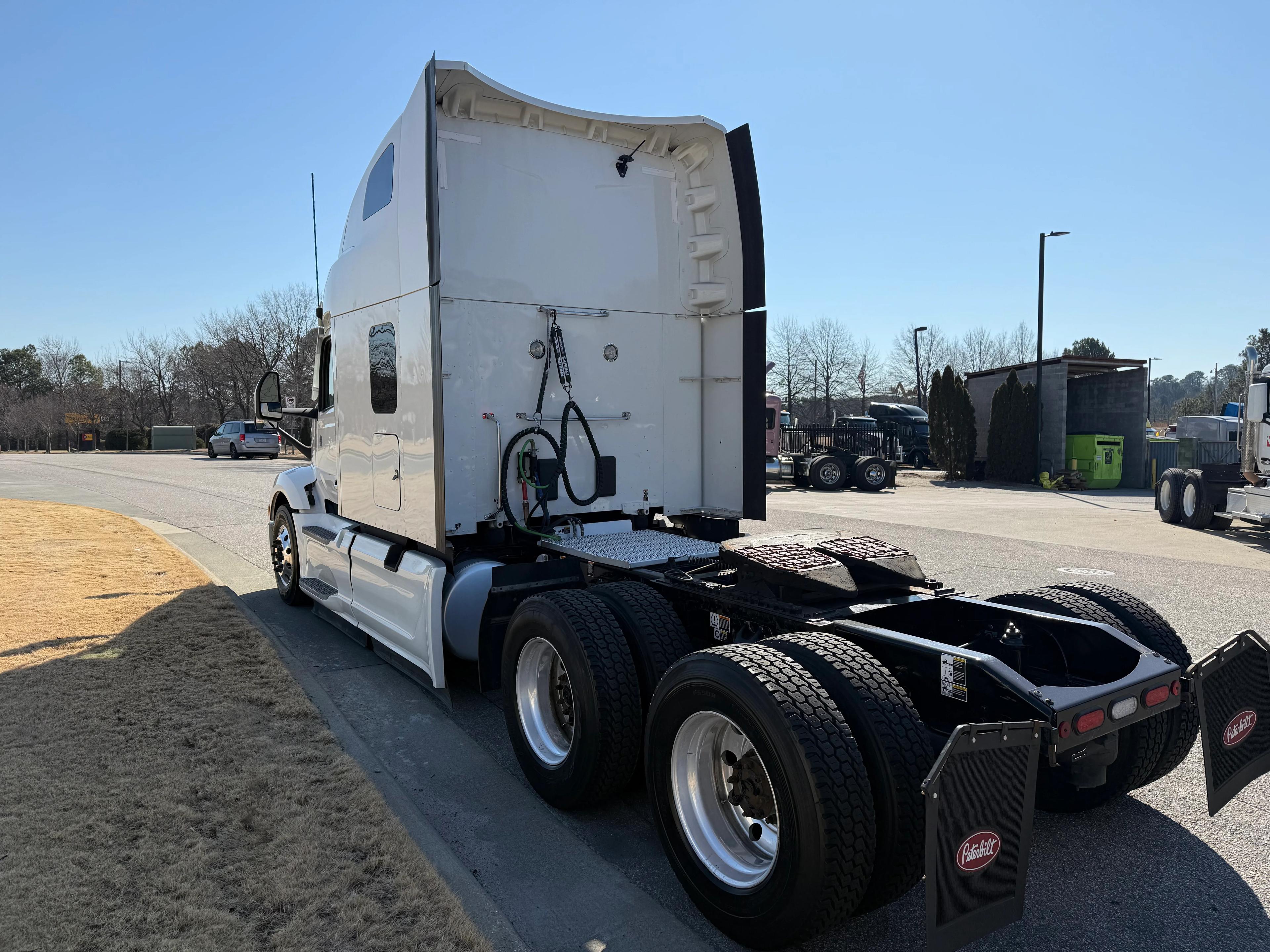 2023 Peterbilt 579 in Greensboro, NC — photo 4