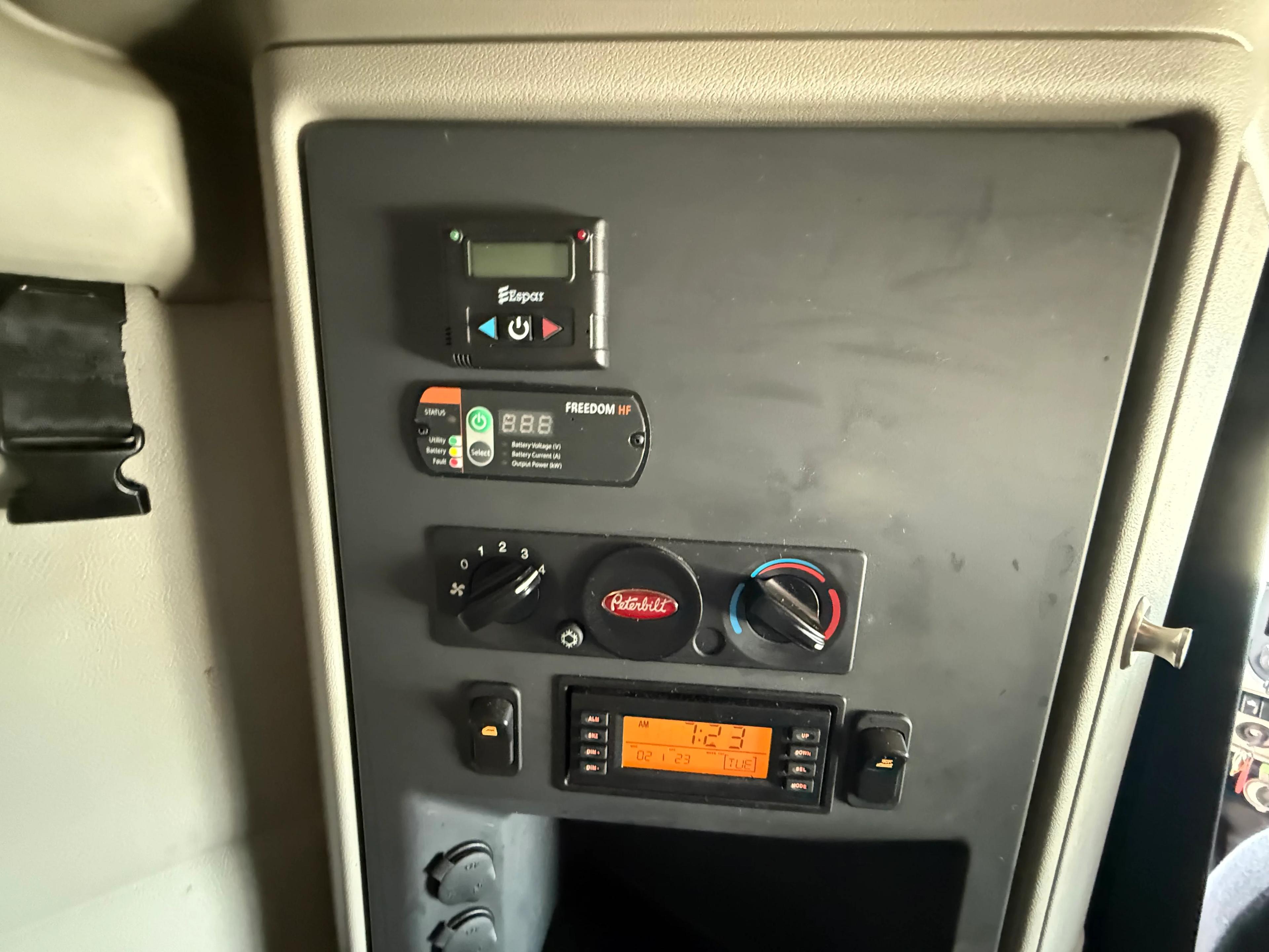 2023 Peterbilt 579 in Greensboro, NC — photo 12