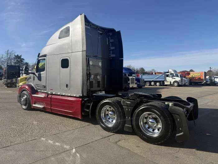 2022 Peterbilt 579 in Dallas, TX — photo 44