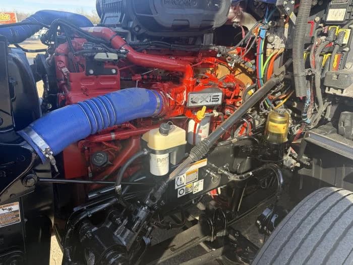 2022 Peterbilt 579 in Dallas, TX — photo 49