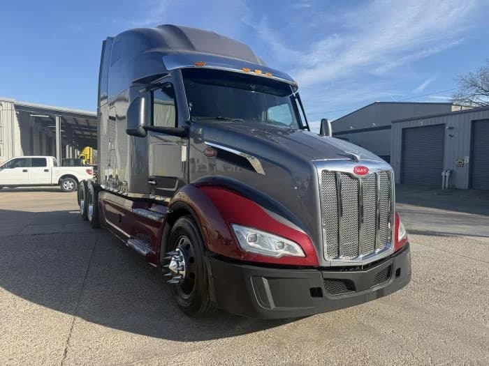 2022 Peterbilt 579 in Dallas, TX — photo 30