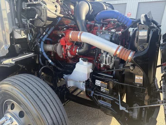 2022 Peterbilt 579 in Dallas, TX — photo 48
