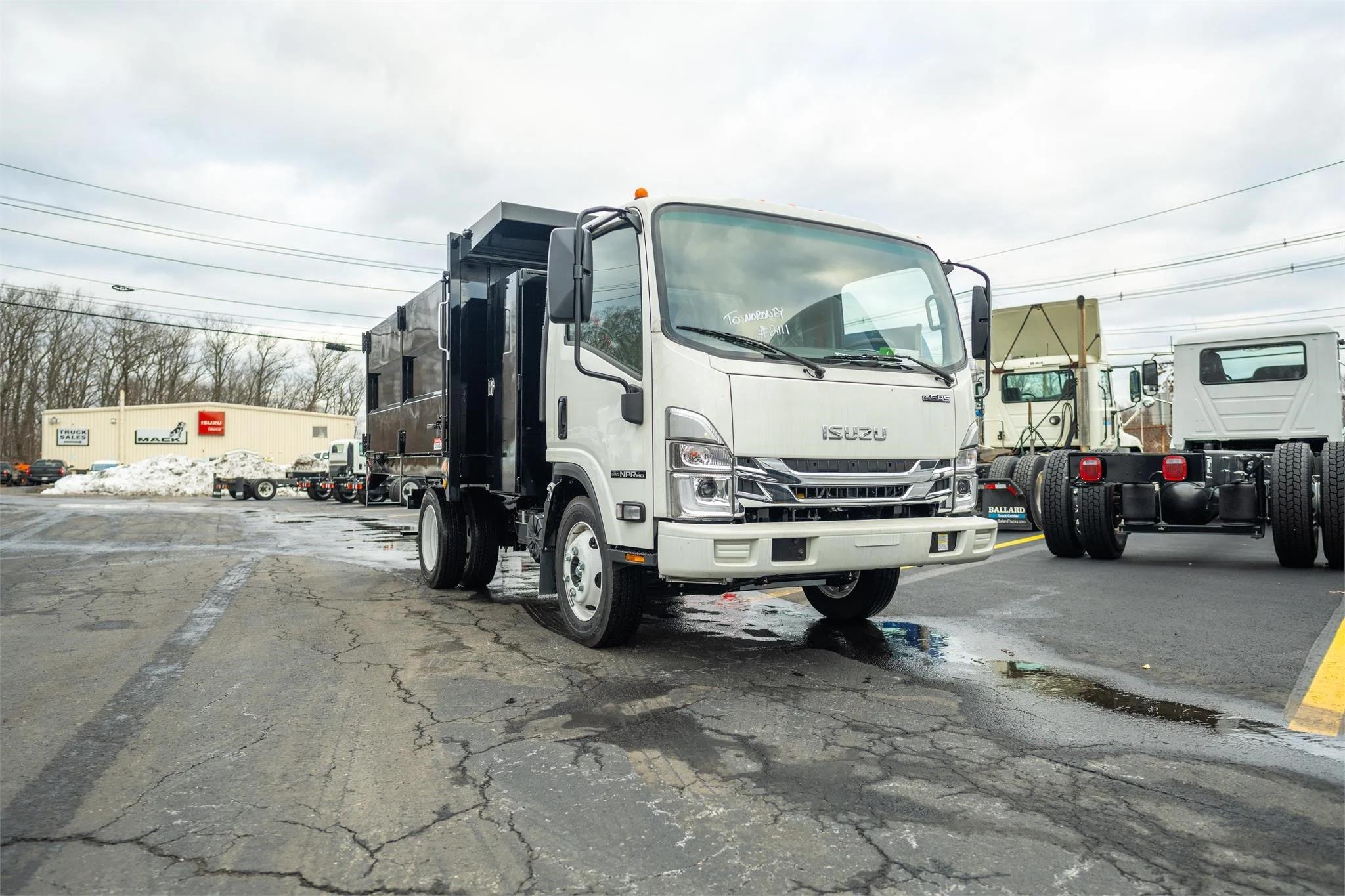 2024 Isuzu NPR
