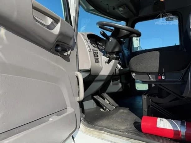 2020 Peterbilt in Salt Lake City, UT — photo 12
