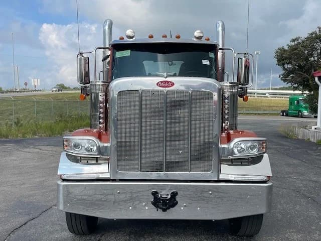2026 Peterbilt 589 in Lima, OH — photo 3