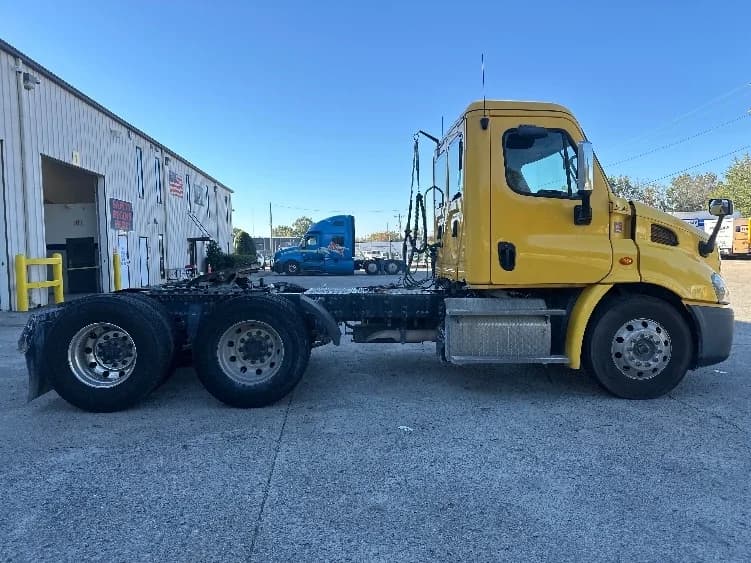 2019 Freightliner Cascadia in Nashville (Mount Juliet), TN — photo 8