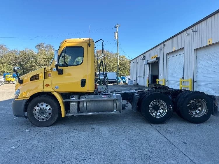 2019 Freightliner Cascadia in Nashville (Mount Juliet), TN — photo 4
