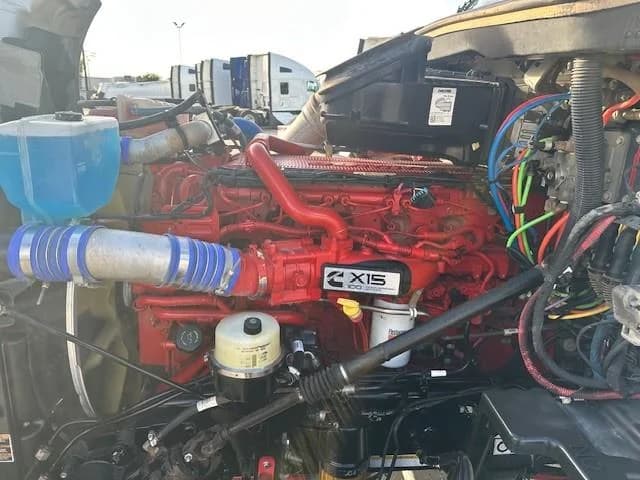 2020 Peterbilt 579 — photo 12