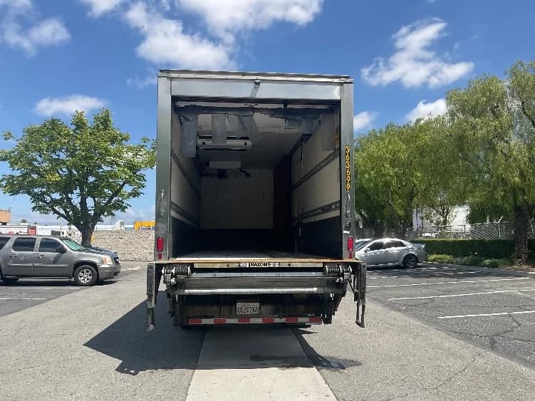 2020 Freightliner M2 106 in Torrance, CA — photo 8