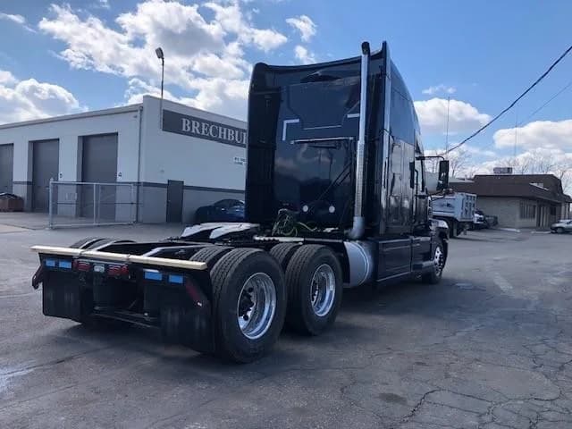 2026 Mack Anthem — photo 2