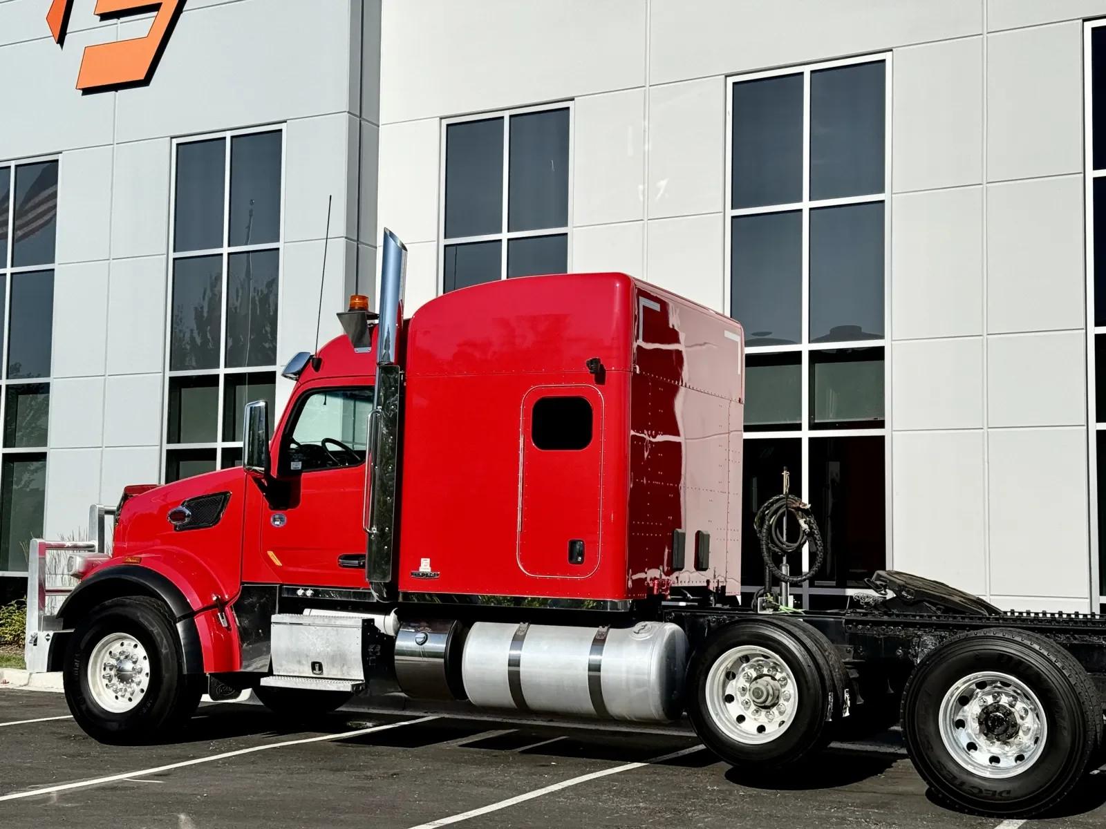 2019 Peterbilt 567 in New Lenox, IL — photo 8