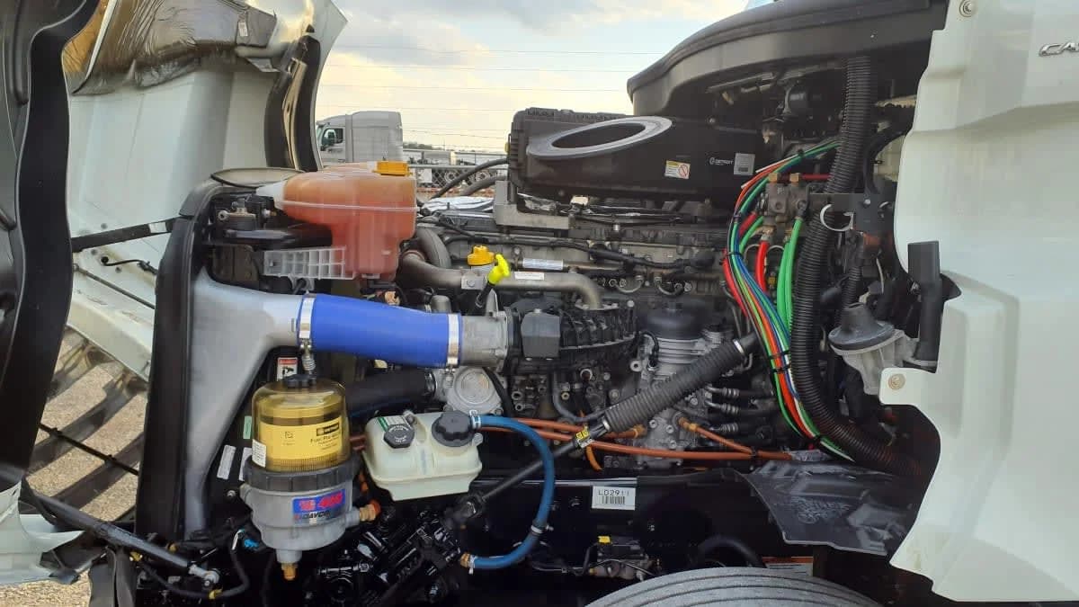 2019 Freightliner Cascadia in Birmingham, AL — photo 8