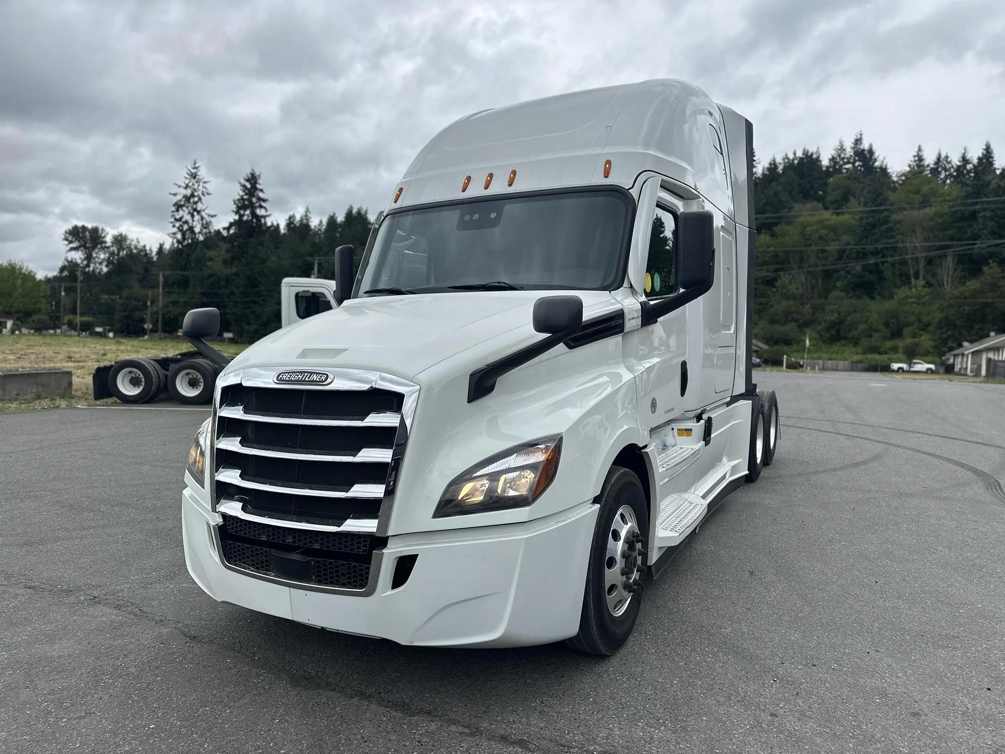 2020 Freightliner Cascadia