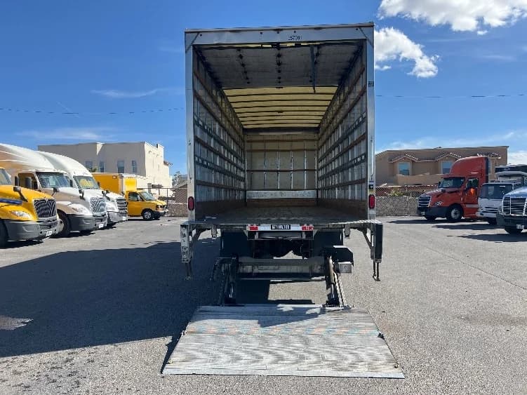 2023 Freightliner M2 106 in El Paso, TX — photo 9