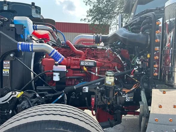 2024 Peterbilt 389 in Grove City, OH — photo 10