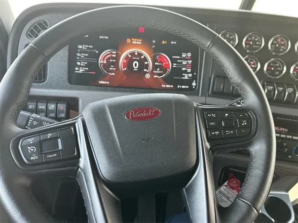 2024 Peterbilt 389 in Grove City, OH — photo 16
