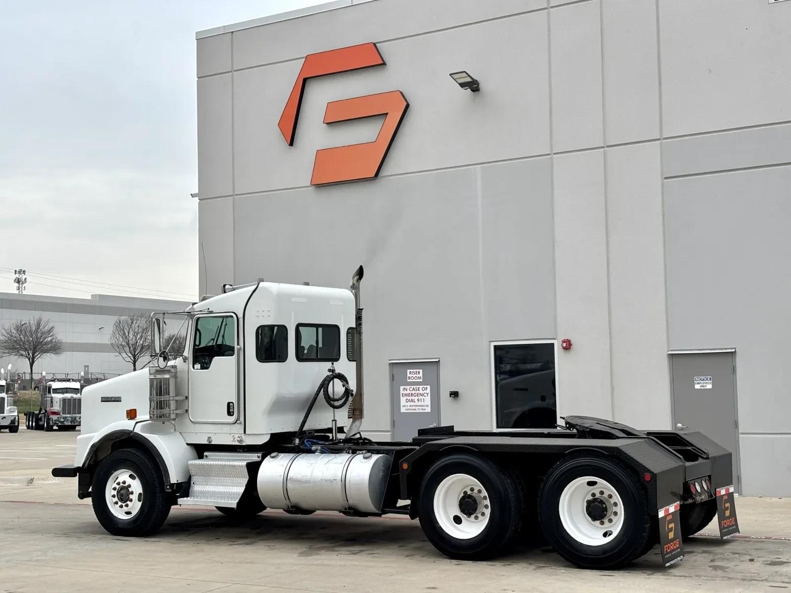 2013 Kenworth T800 in Hutchins, TX — photo 6