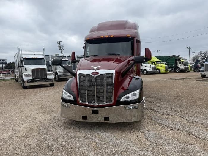 2023 Peterbilt 579 — photo 25