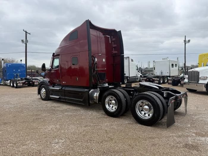 2023 Peterbilt 579 — photo 43