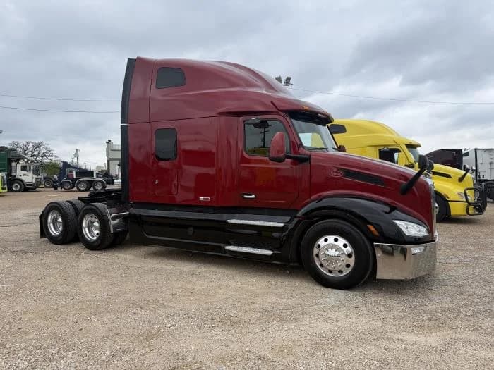 2023 Peterbilt 579 — photo 30