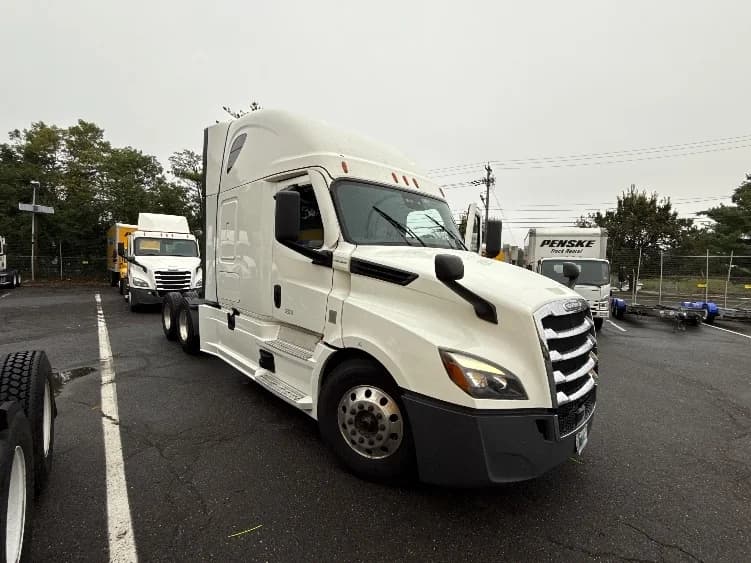 2022 Freightliner Cascadia