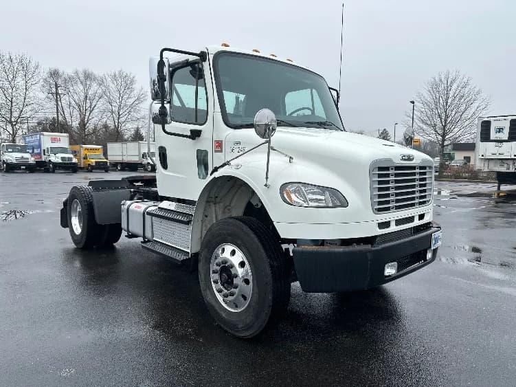 2020 Freightliner M2 106