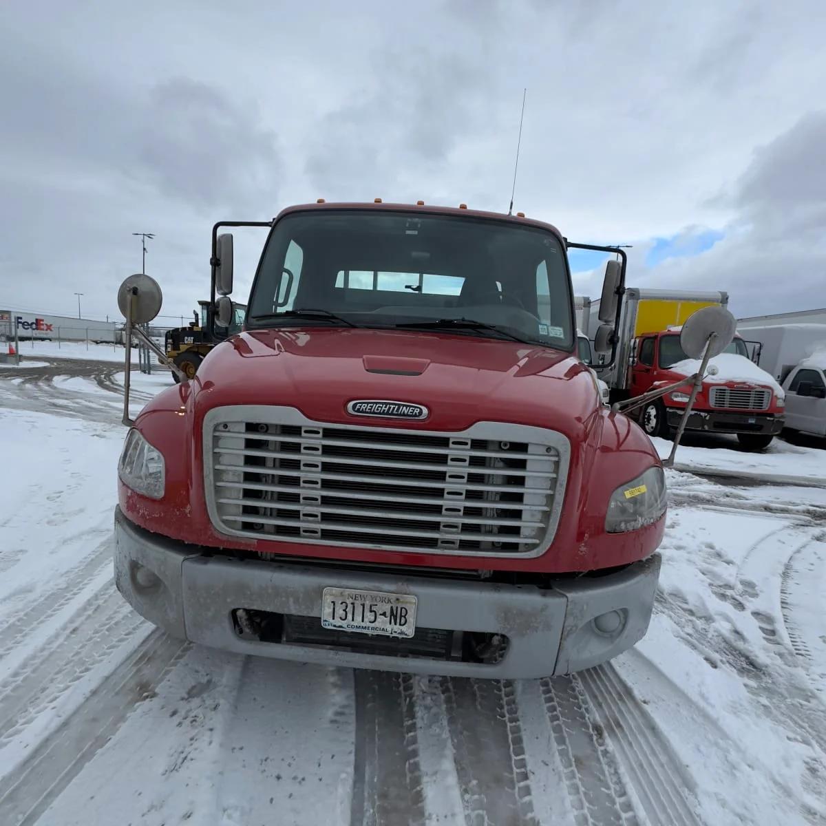 2018 Freightliner M2 106 in Syracuse, NY — photo 2