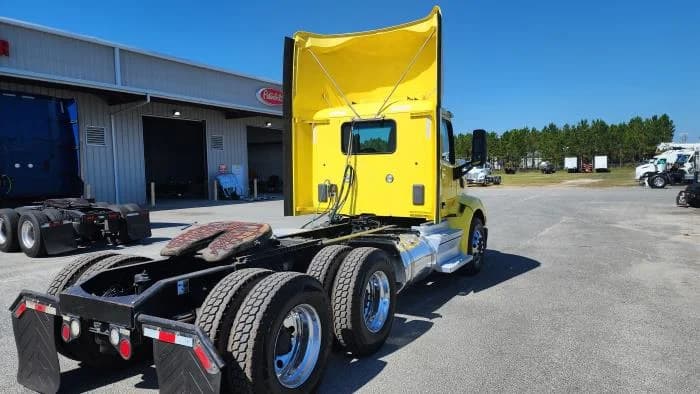 2021 Peterbilt 579 in Jacksonville, FL — photo 9