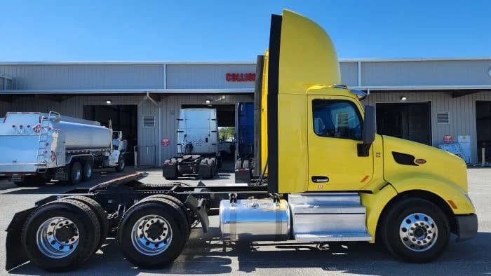 2021 Peterbilt 579 in Jacksonville, FL — photo 5