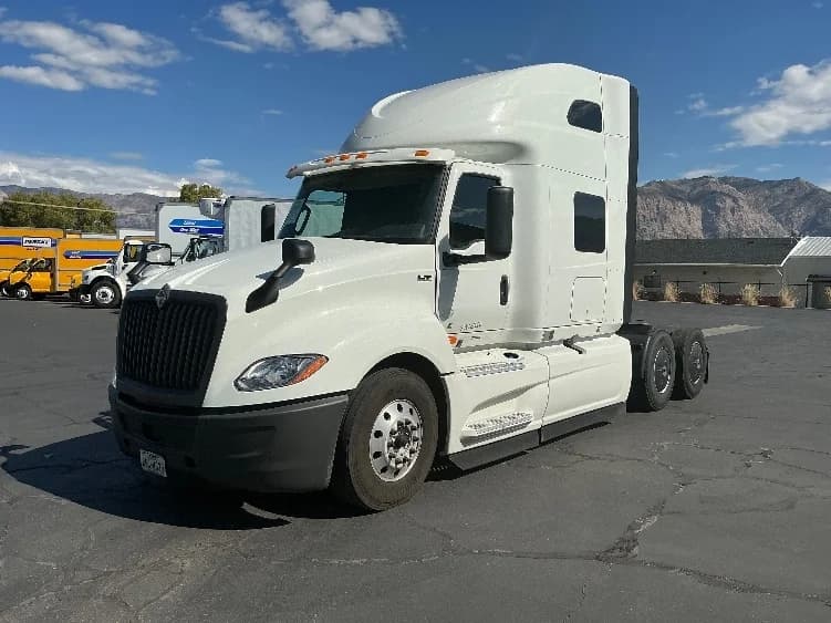 2022 International LT in Ogden, UT — photo 3