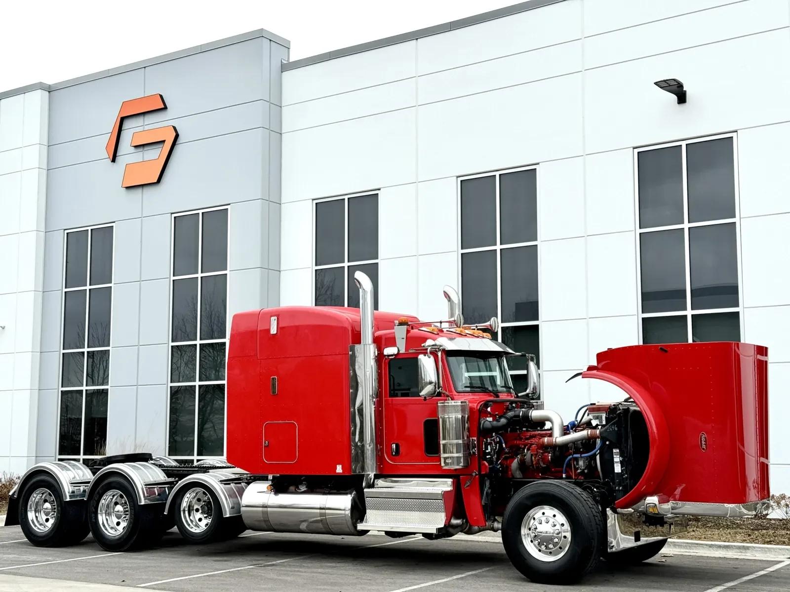 2024 Peterbilt 389 in New Lenox, IL — photo 9