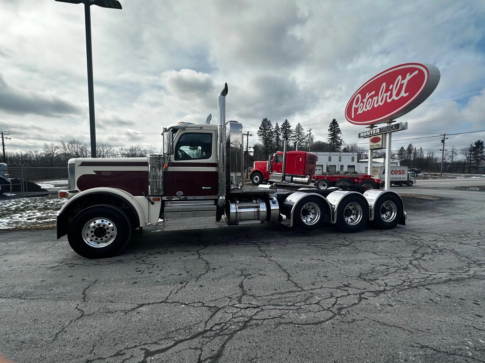 2026 Peterbilt 589 in BUTLER, PA — photo 13