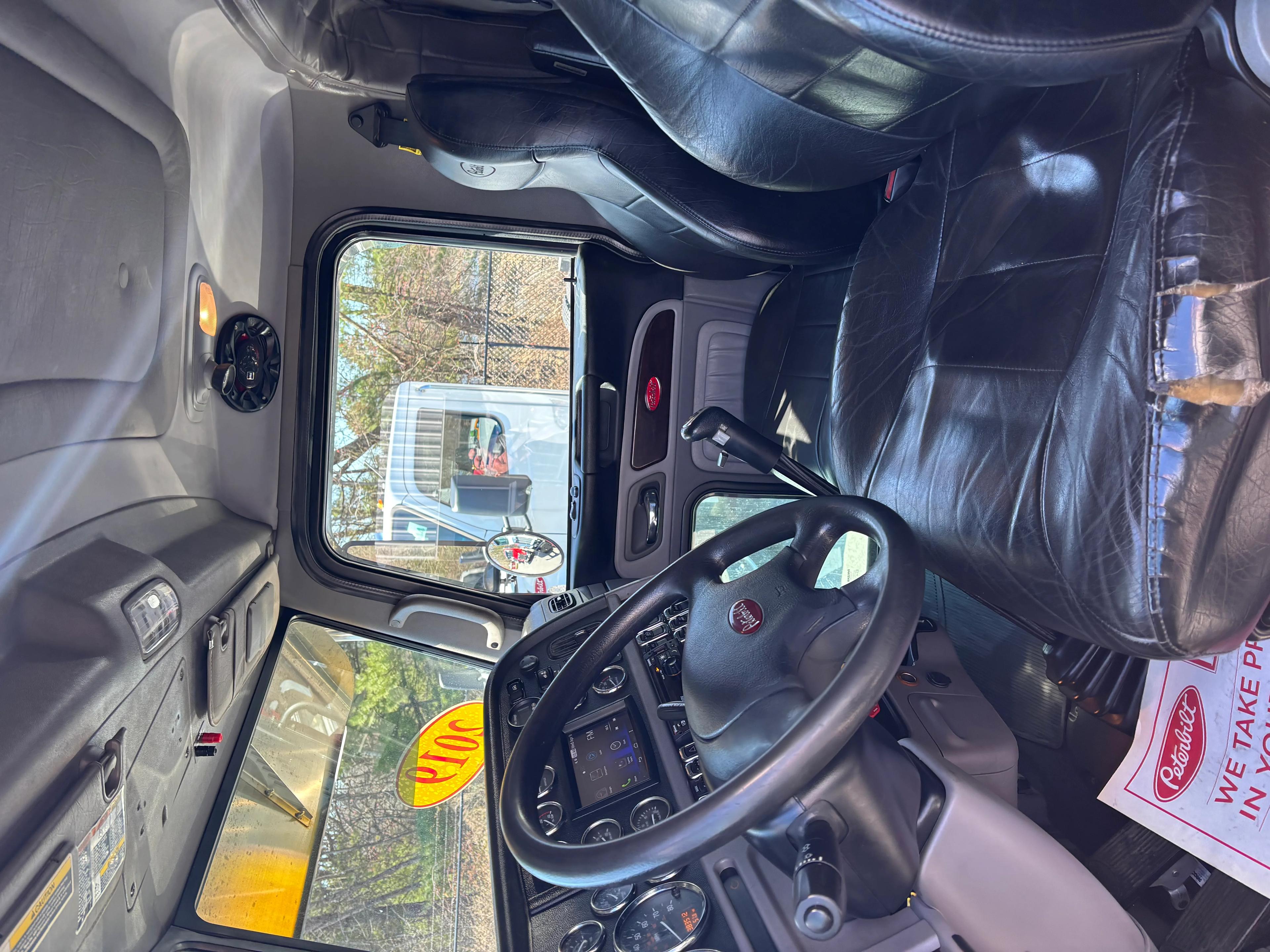 2019 Peterbilt 389 in Seaford, DE — photo 8