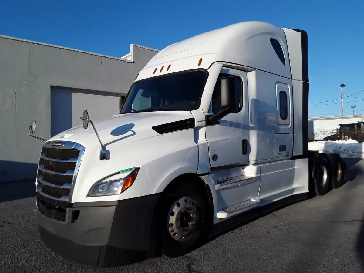 2023 Freightliner Cascadia