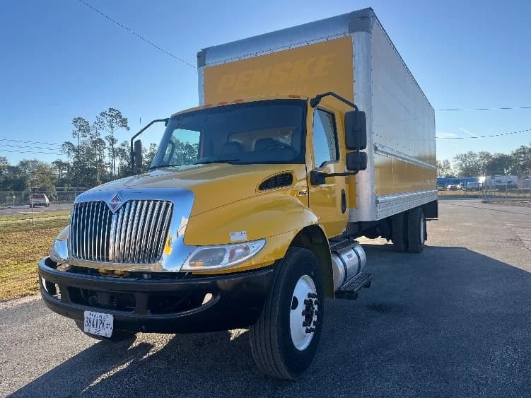 2021 International MV in Ocala, FL — photo 3