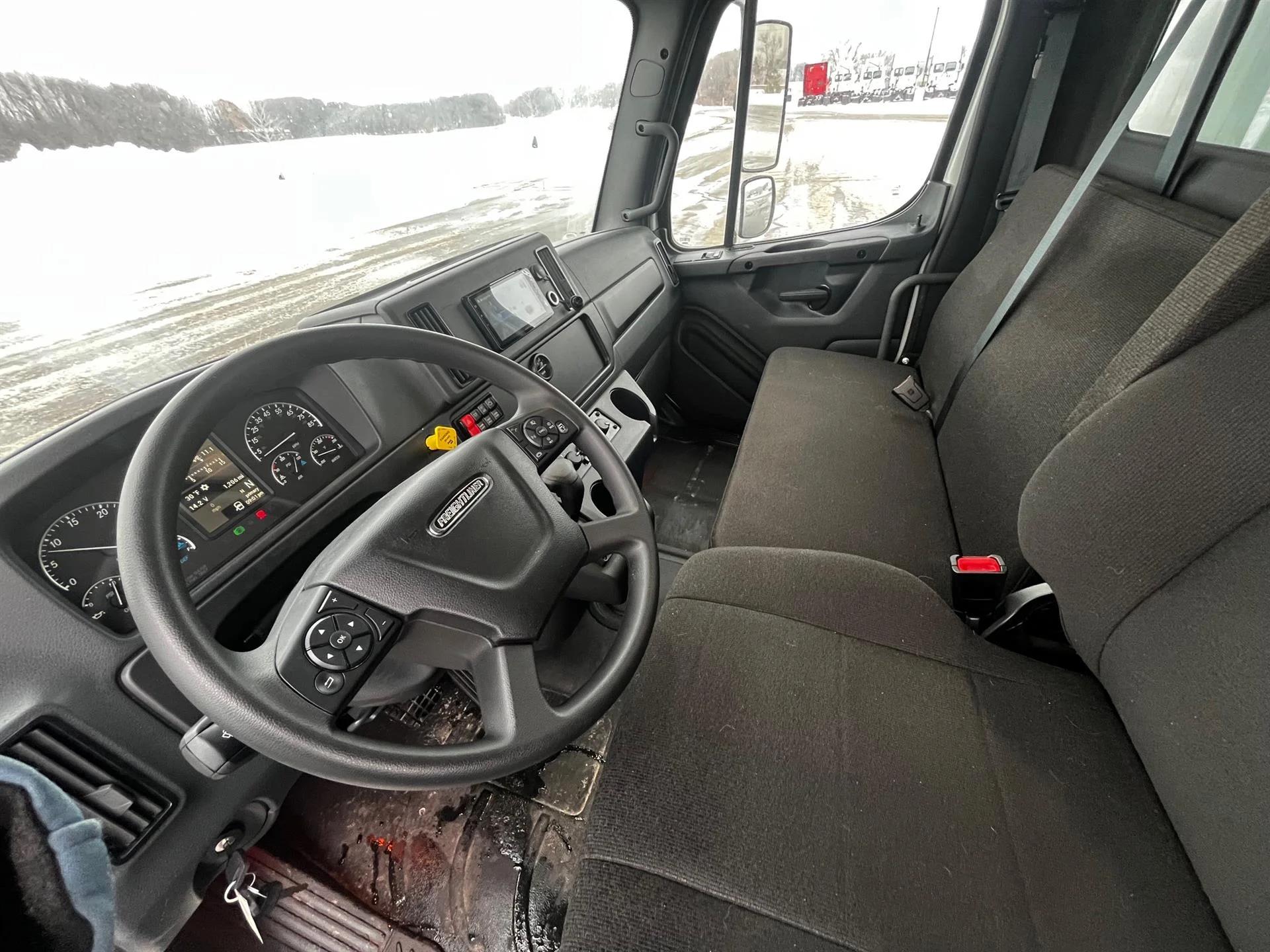 2026 Freightliner M2 106 in Inver Grove Heights, MN — photo 13