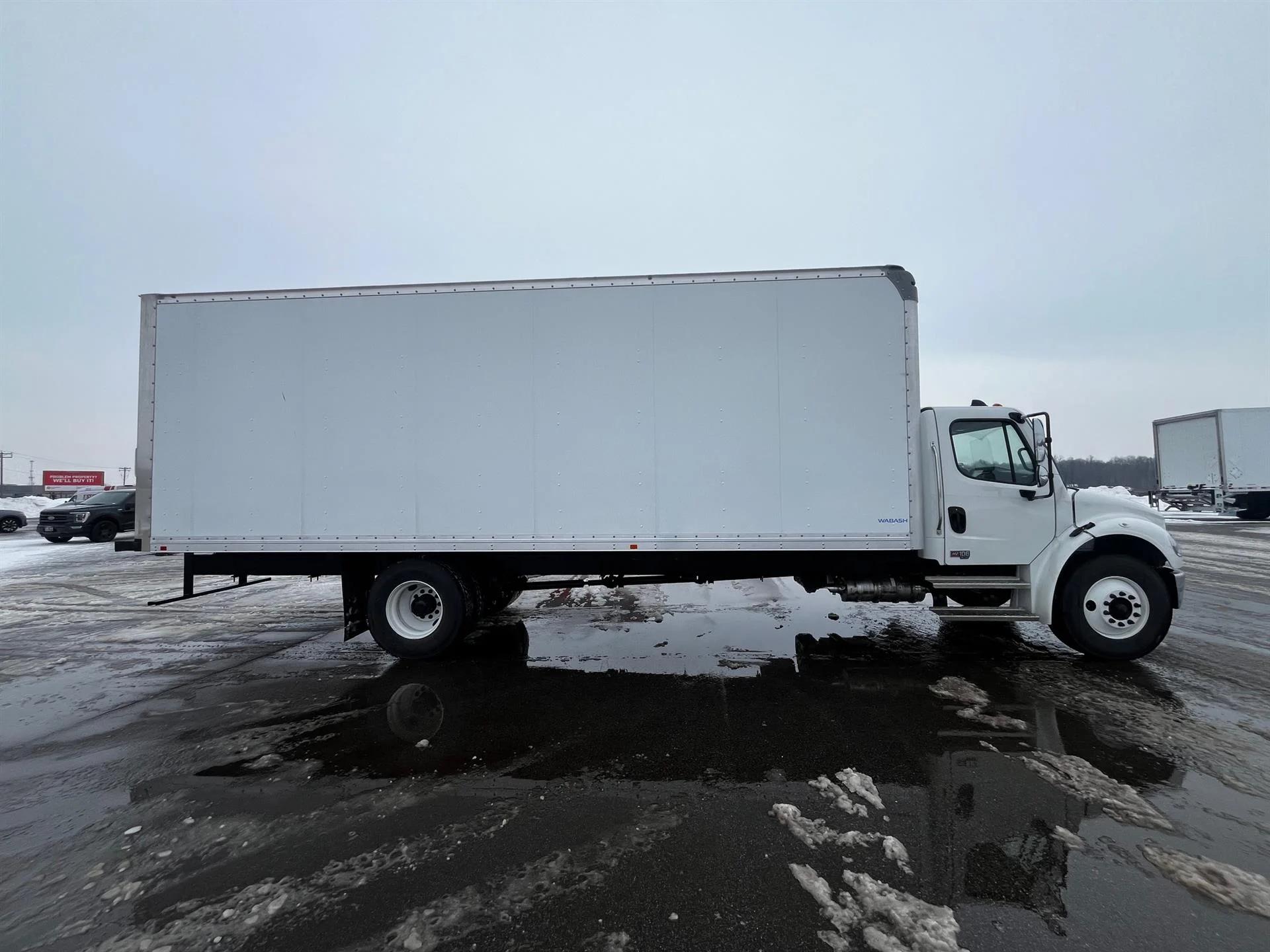 2026 Freightliner M2 106 in Inver Grove Heights, MN — photo 2