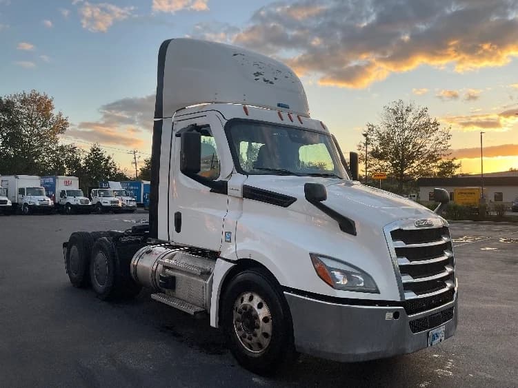 2020 Freightliner Cascadia